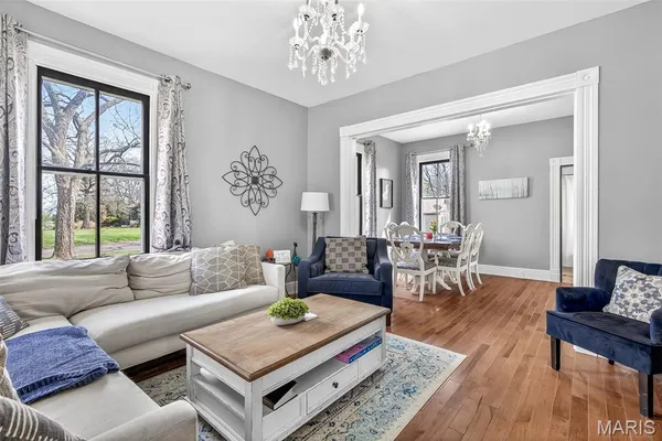 $179,900 | 170 Seraphin Street, Ste. Genevieve, MO 63670