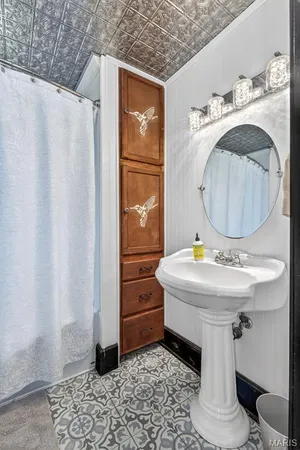 $179,900 | 170 Seraphin Street, Ste. Genevieve, MO 63670