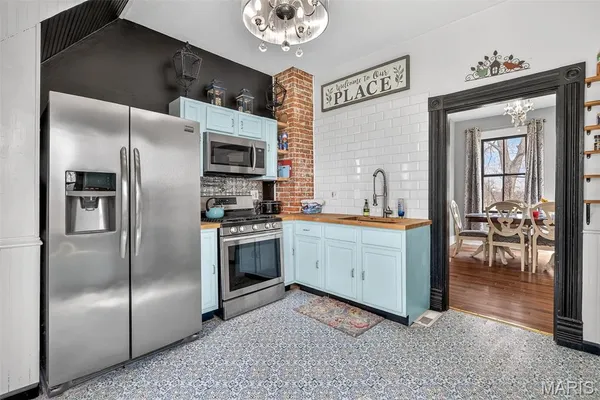 $179,900 | 170 Seraphin Street, Ste. Genevieve, MO 63670