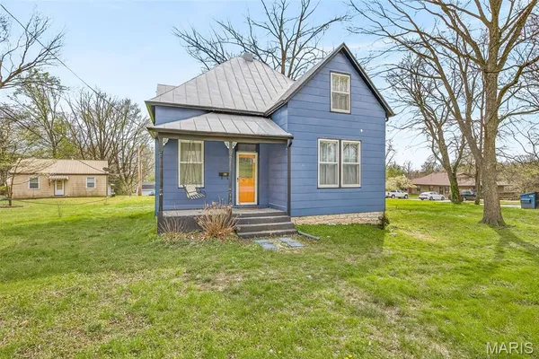 $179,900 | 170 Seraphin Street, Ste. Genevieve, MO 63670