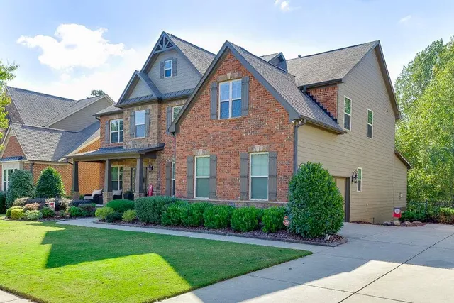 $885,000 | 386 Ridge Walk Court, Sugar Hill, GA 30518