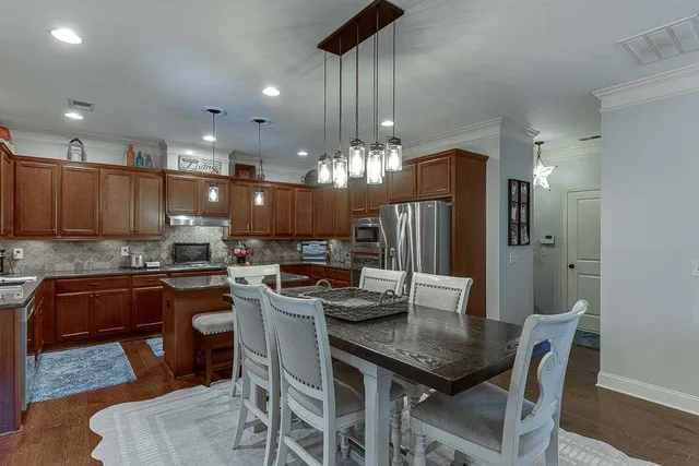 $885,000 | 386 Ridge Walk Court, Sugar Hill, GA 30518