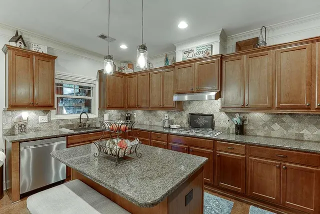 $885,000 | 386 Ridge Walk Court, Sugar Hill, GA 30518