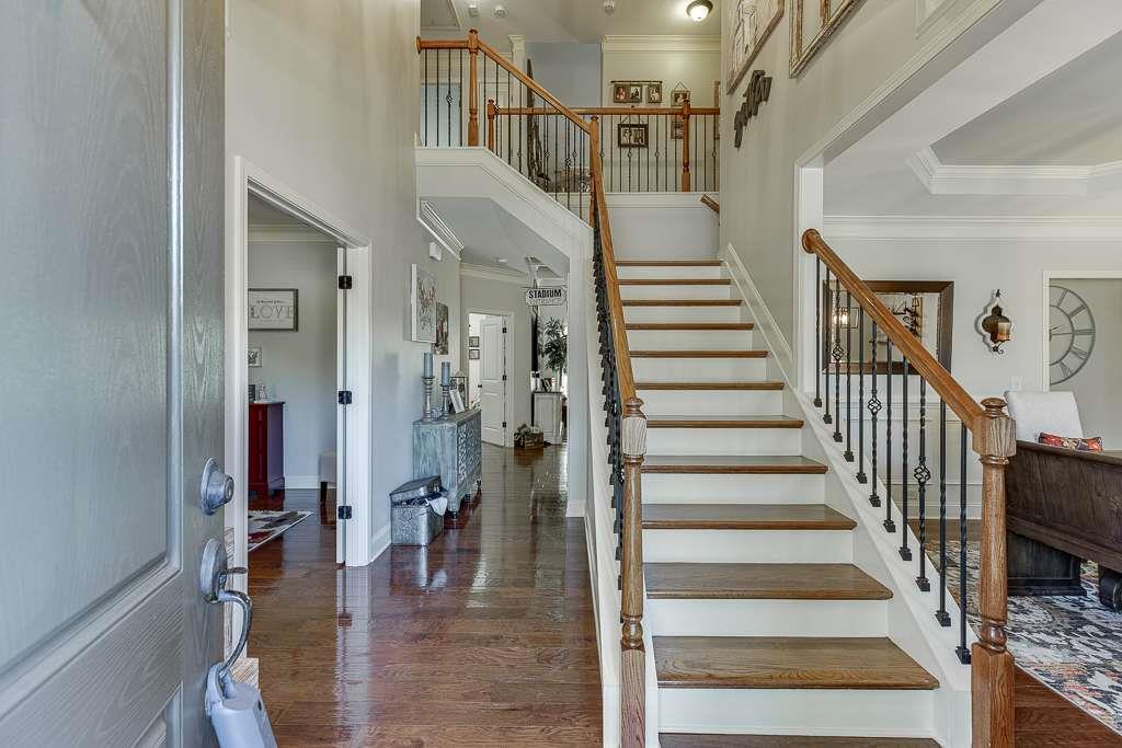 386 Ridge Walk Court Sugar Hill, GA 30518 - Photo 3 of 59