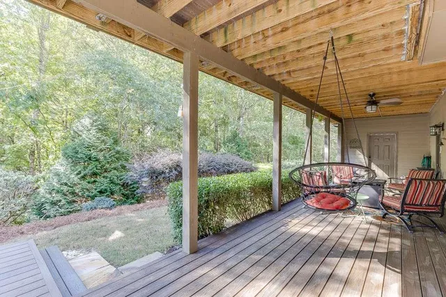 $885,000 | 386 Ridge Walk Court, Sugar Hill, GA 30518