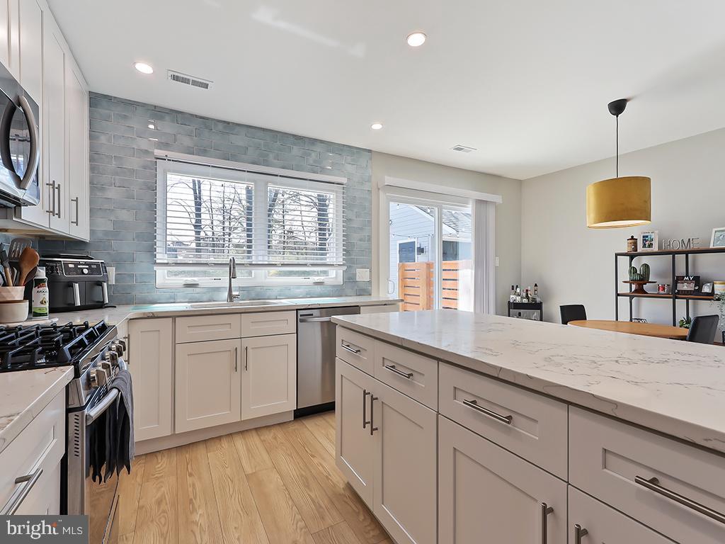 1402 Churchill Road Glenside, PA 19038 - Photo 14 of 35 Gallery Image 14