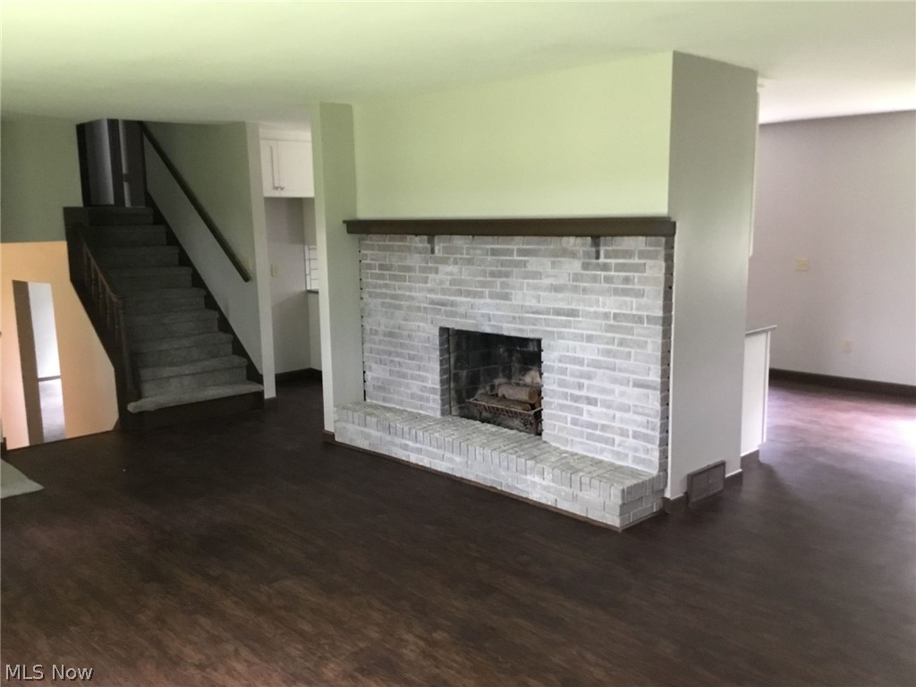 7126 Hartman Road Wadsworth, OH 44281 - Photo 5 of 25 Gallery Image 5