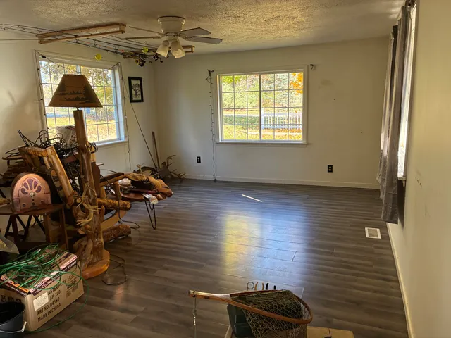 $100,000 | 4695 Miramar Avenue, Newaygo, MI 49337