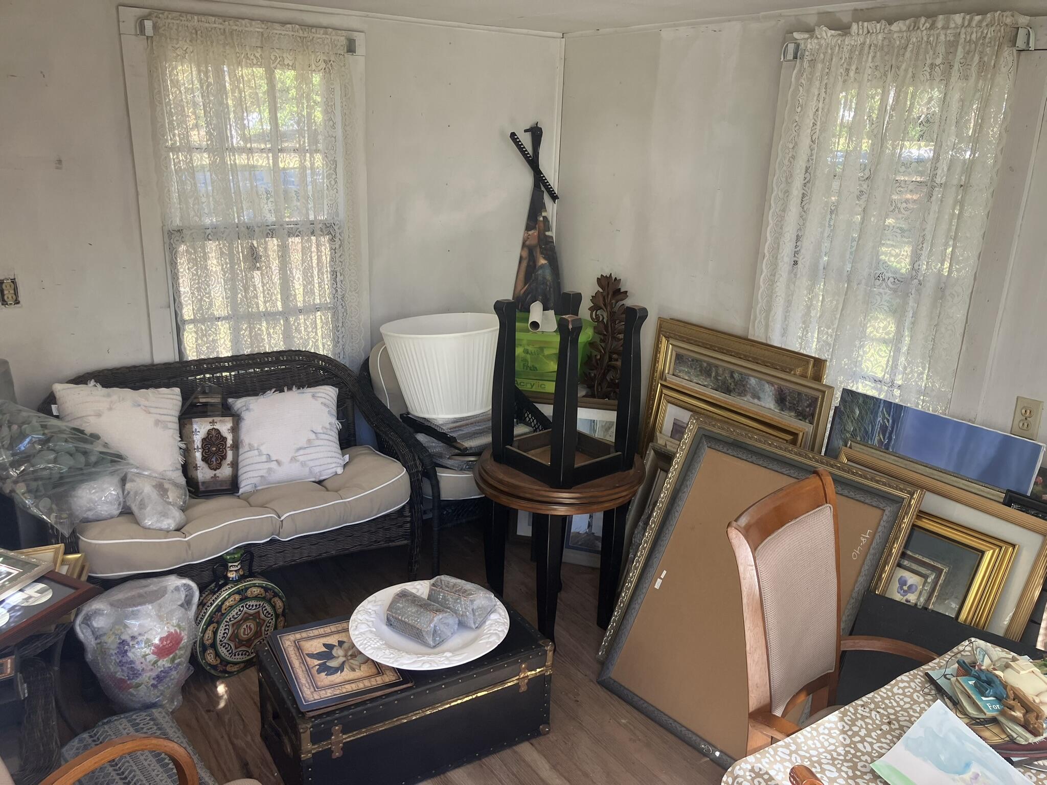 110 Joey Street Hampton, SC 29924 - Photo 28 of 33 She-Shed Interior