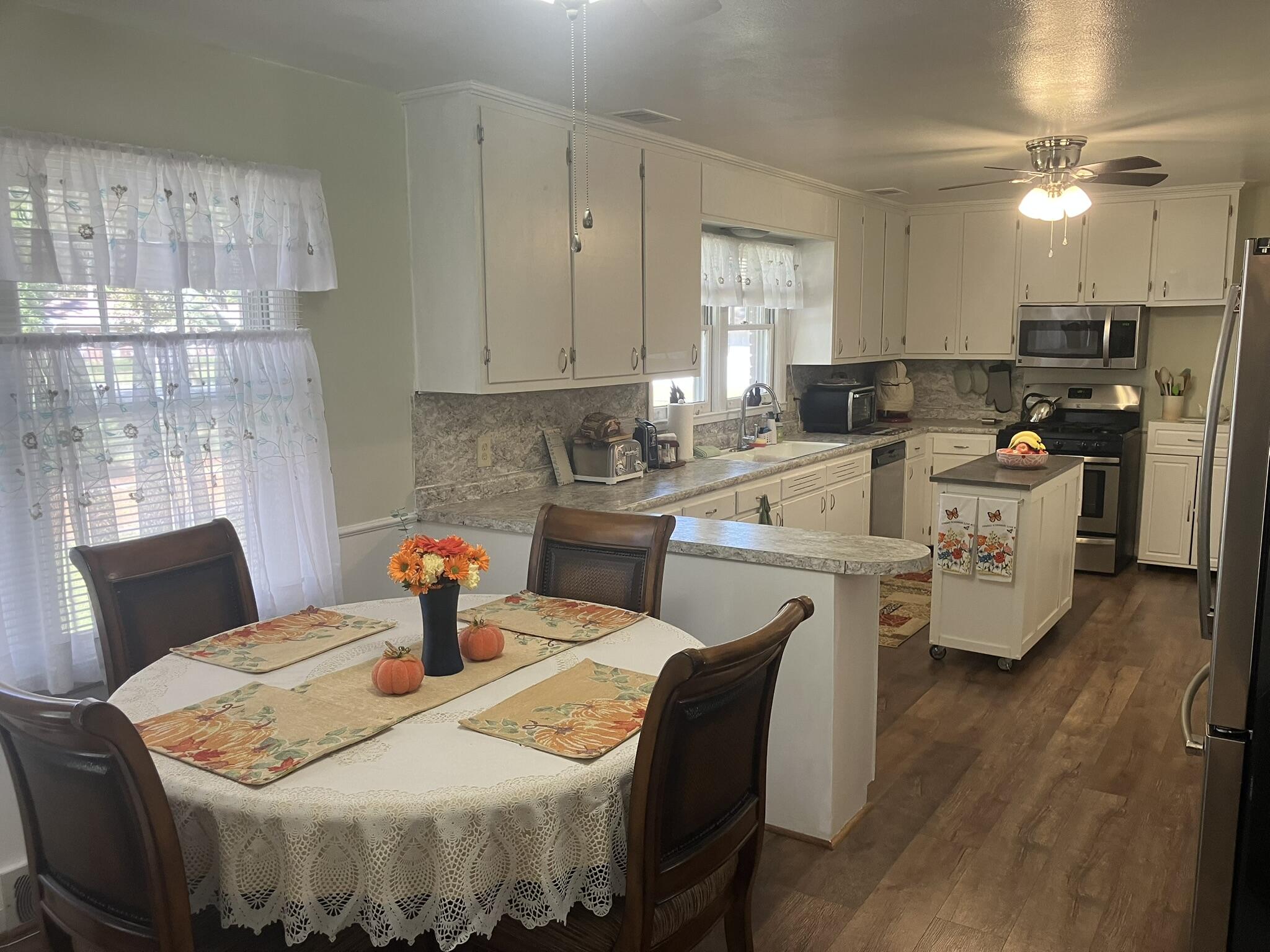 110 Joey Street Hampton, SC 29924 - Photo 7 of 33 Breakfast Nook