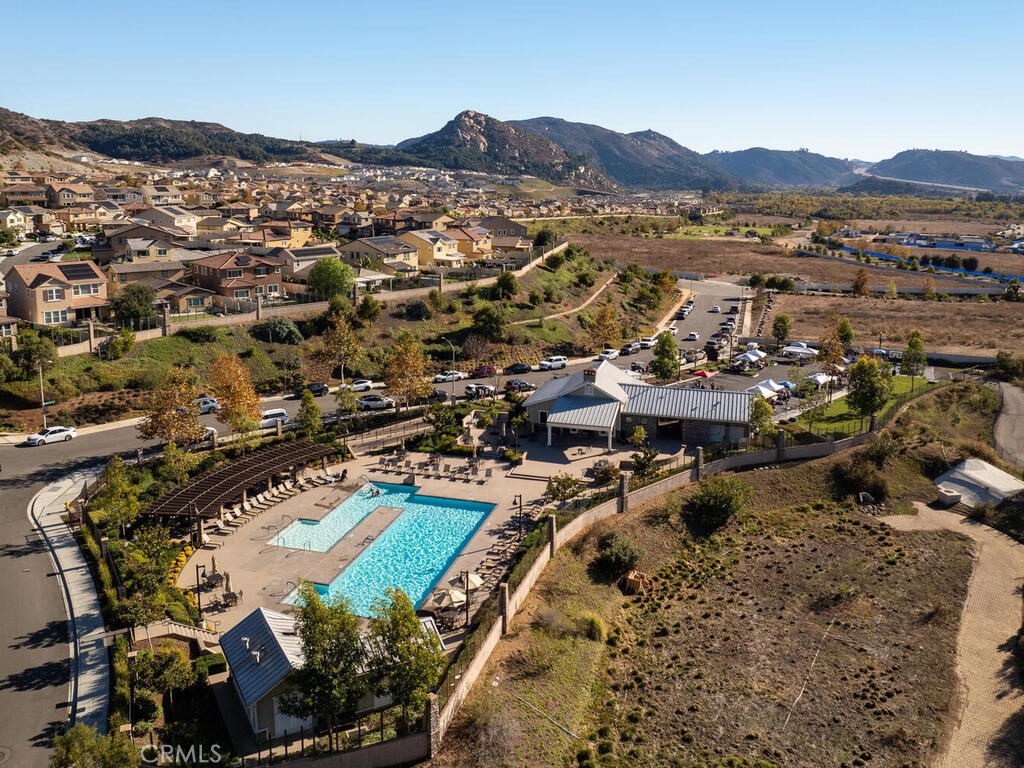 374 Ventasso Way Fallbrook, CA 92028 - Photo 36 of 42 an aerial view of residential houses and outdoor space