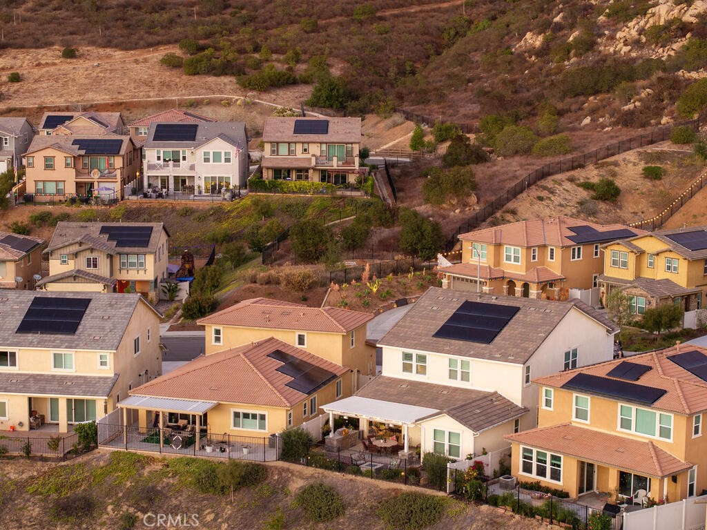 374 Ventasso Way Fallbrook, CA 92028 - Photo 39 of 42 a view of a town with many windows