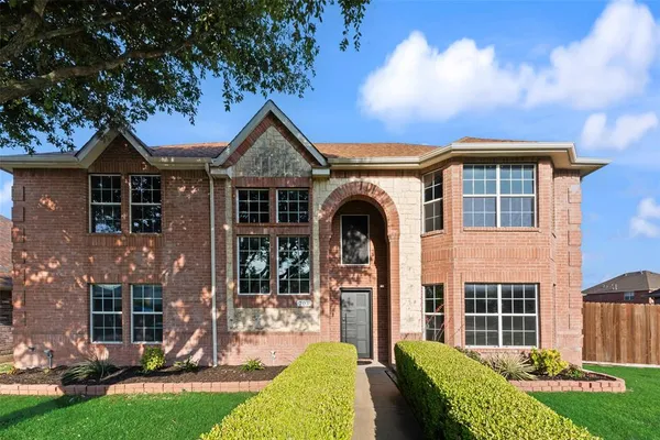 $415,000 | 703 Harvest Glen Drive, Cedar Hill, TX 75104