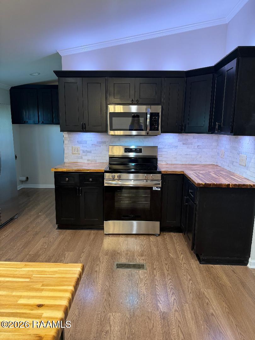 5018 Rutten Rill Road Jeanerette, LA 70544 - Photo 6 of 16 kitchen