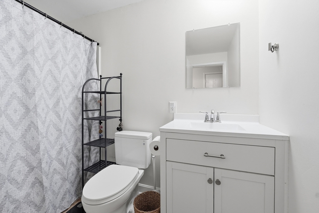 72 Wickaboag Valley Road West Brookfield, MA 01585 - Photo 21 of 32