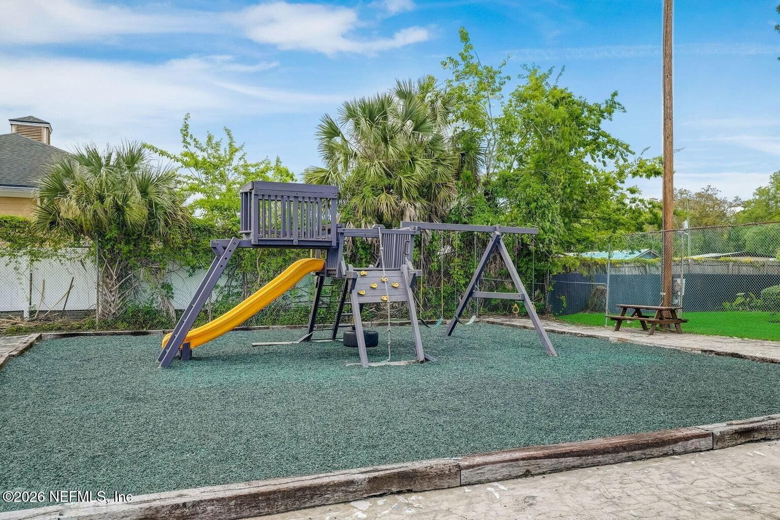 1735 El Camino Road, Unit 2 Jacksonville, FL 32216 - Photo 31 of 34 SB1