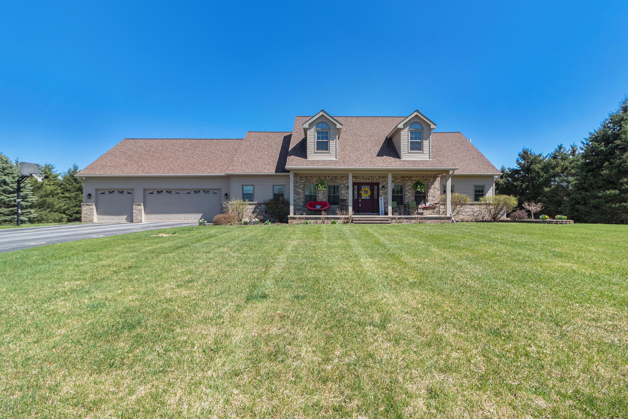 7108 Ryan Road Whitmore Lake, MI 48189 - Photo 1 of 59 001_img_1598