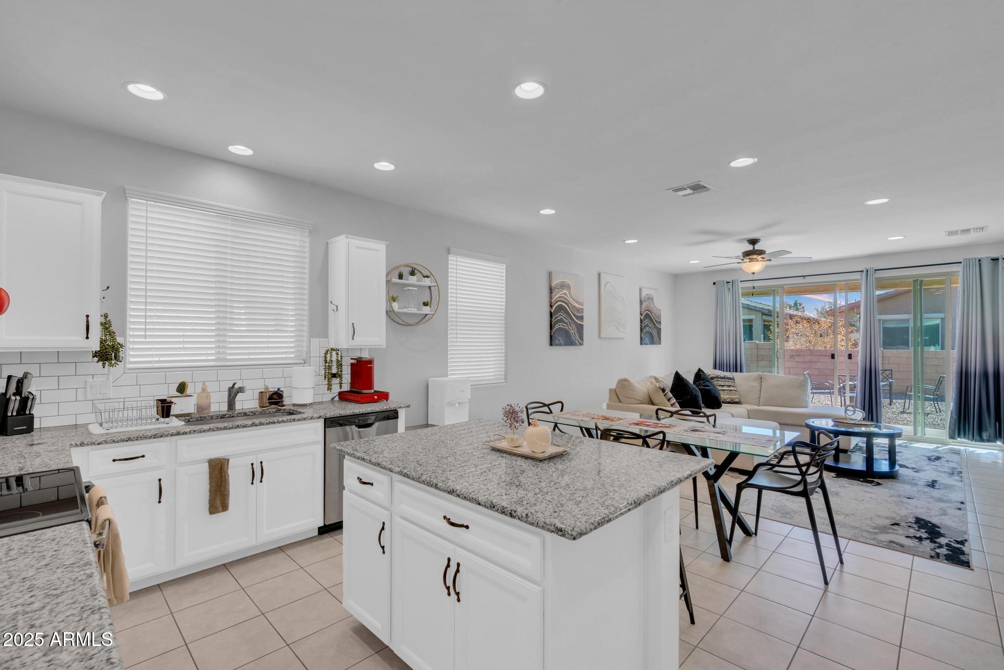 6556 East Via Arroyo Azul Tucson, AZ 85756 - Photo 23 of 75 Kitchen and Living Area