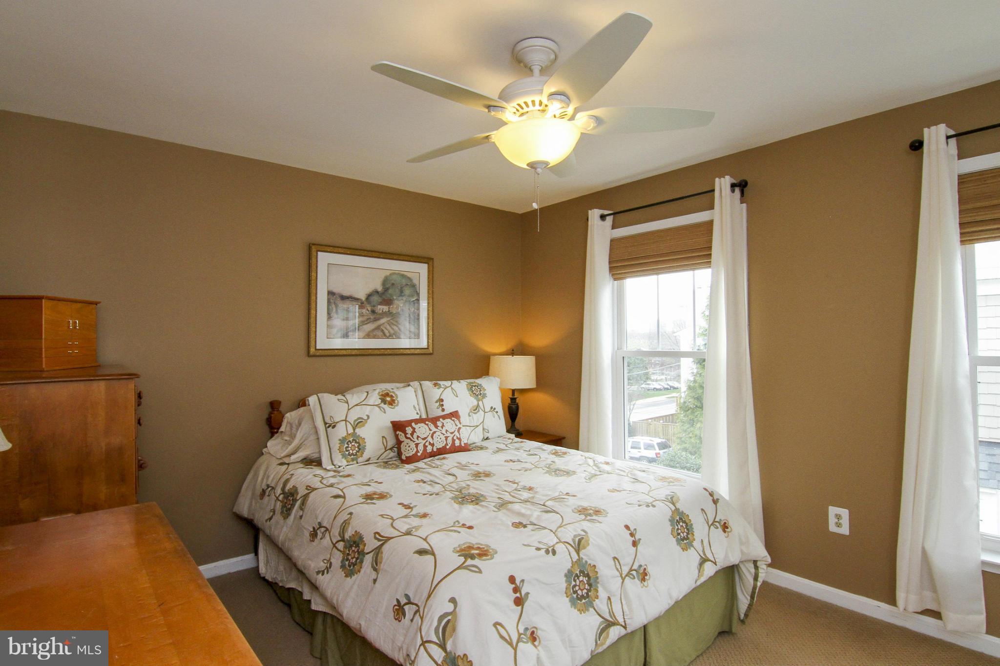 3829 9th Road South Arlington, VA 22204 - Photo 12 of 22 Bedroom (Master)