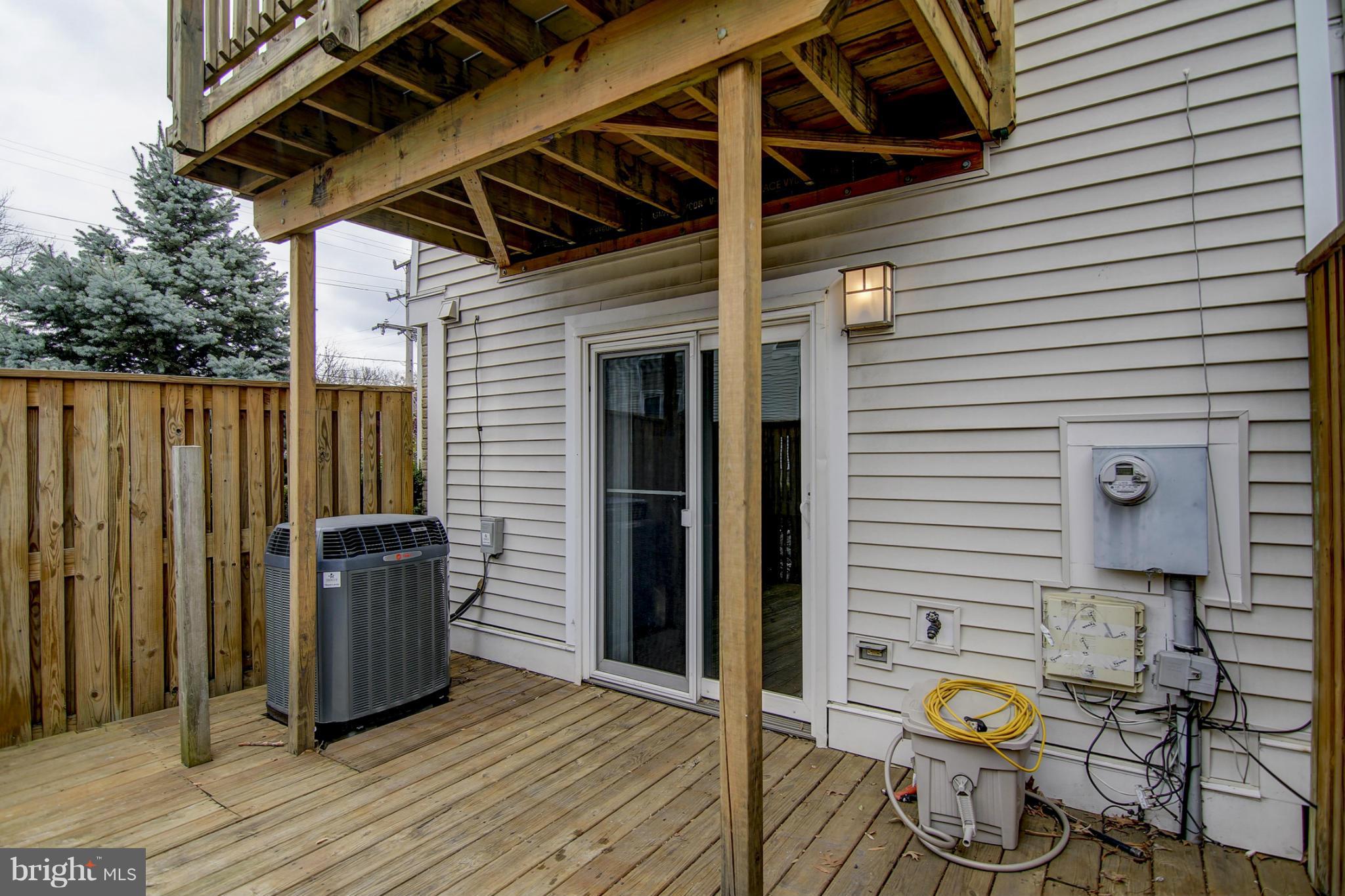 3829 9th Road South Arlington, VA 22204 - Photo 17 of 22 Exterior (Rear)