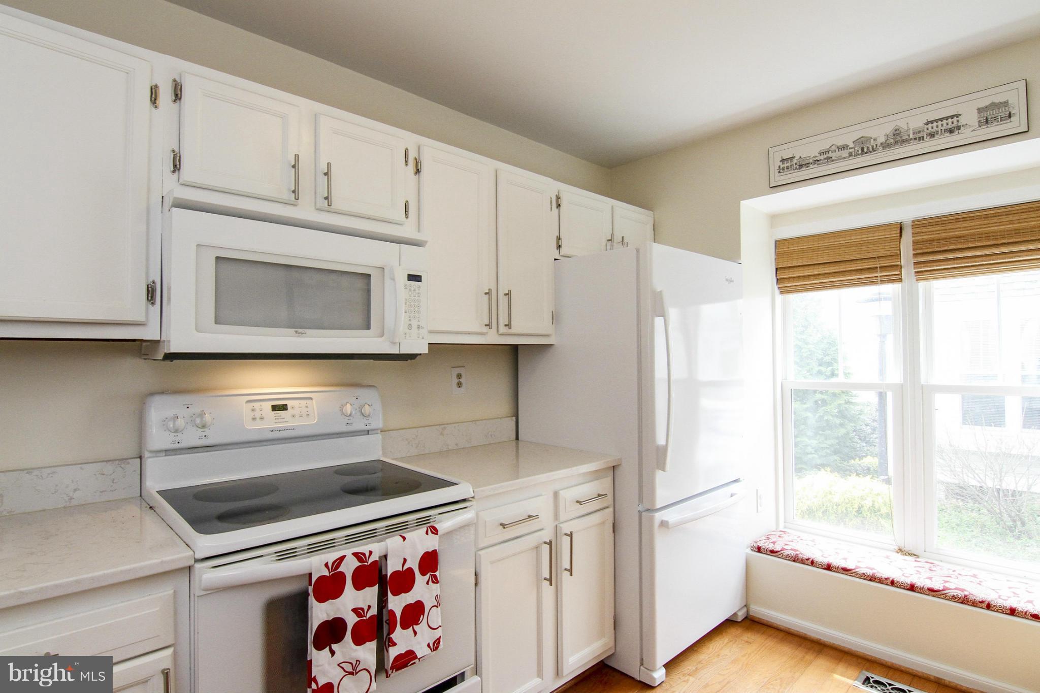 3829 9th Road South Arlington, VA 22204 - Photo 3 of 22 Kitchen