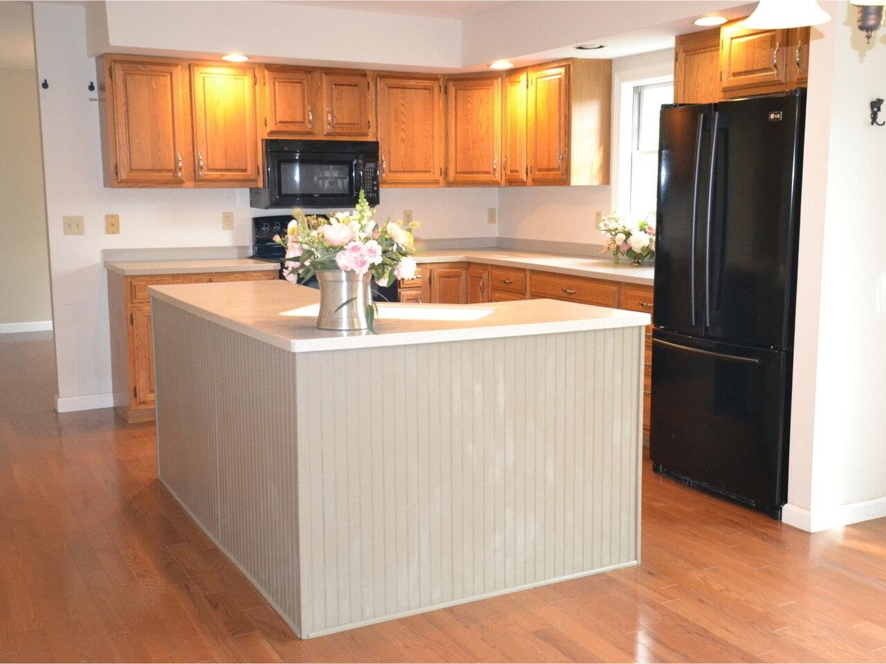 40 Paddock Lane Williston, VT 05495 - Photo 4 of 29 Gallery Image 4
