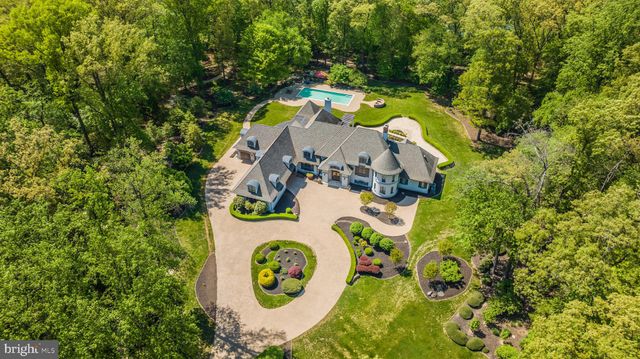 $3,800,000 | 701 Gouldman Lane, Great Falls, VA 22066