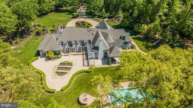 $3,800,000 | 701 Gouldman Lane, Great Falls, VA 22066