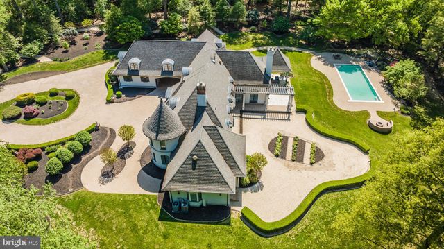 $3,800,000 | 701 Gouldman Lane, Great Falls, VA 22066