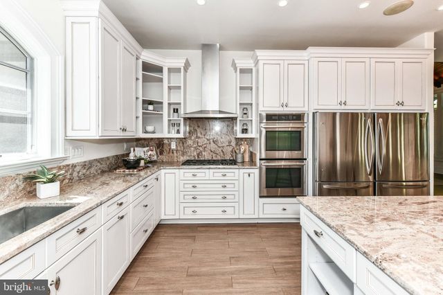 $3,800,000 | 701 Gouldman Lane, Great Falls, VA 22066