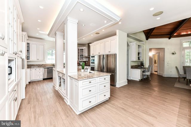 $3,800,000 | 701 Gouldman Lane, Great Falls, VA 22066