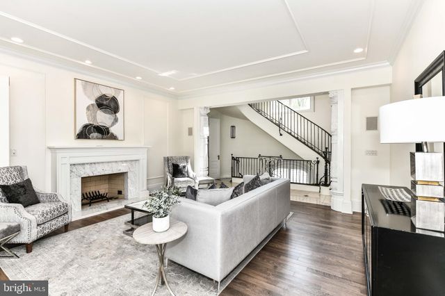 $3,800,000 | 701 Gouldman Lane, Great Falls, VA 22066