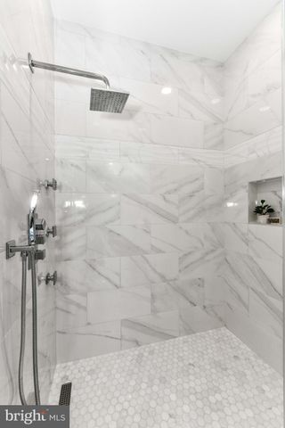 $3,800,000 | 701 Gouldman Lane, Great Falls, VA 22066