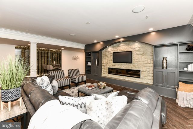 $3,800,000 | 701 Gouldman Lane, Great Falls, VA 22066