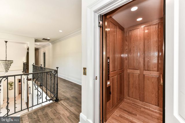 $3,800,000 | 701 Gouldman Lane, Great Falls, VA 22066