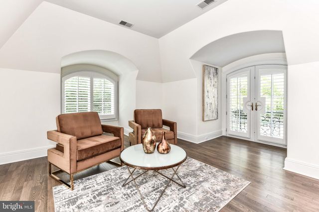 $3,800,000 | 701 Gouldman Lane, Great Falls, VA 22066