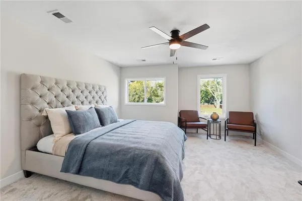 $700,000 | 211-213 Northwest Orchard Street, Lee's Summit, MO 64063