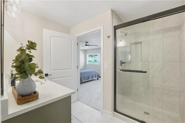 $700,000 | 211-213 Northwest Orchard Street, Lee's Summit, MO 64063