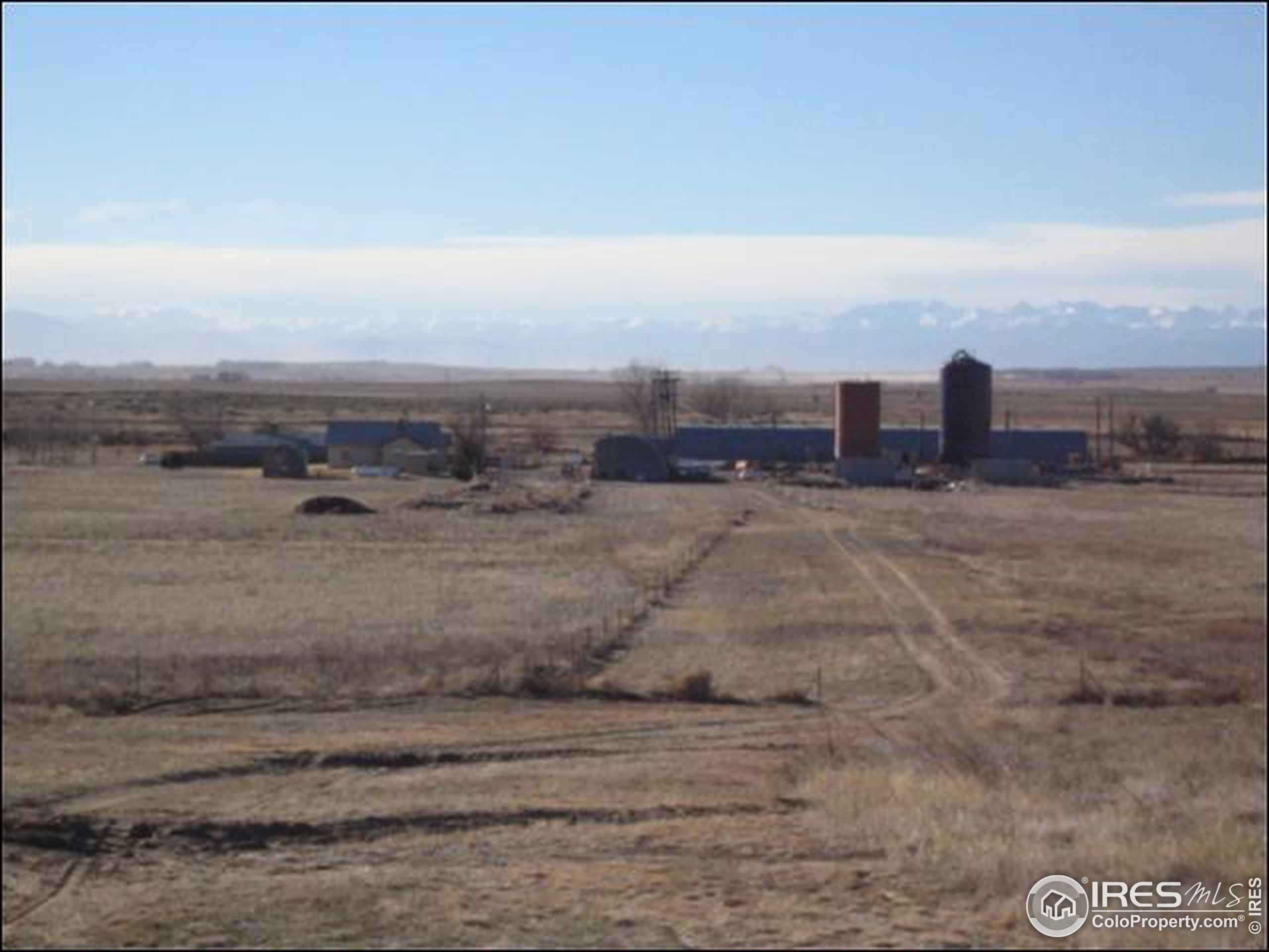 8814 County Road Hudson, CO 80642 - Photo 3 of 5