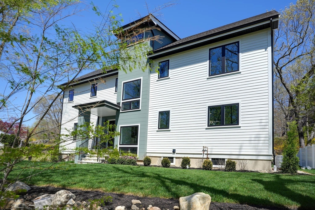147 Ridge Street Arlington, MA 02474 - Photo 1 of 39 Gallery Image 1
