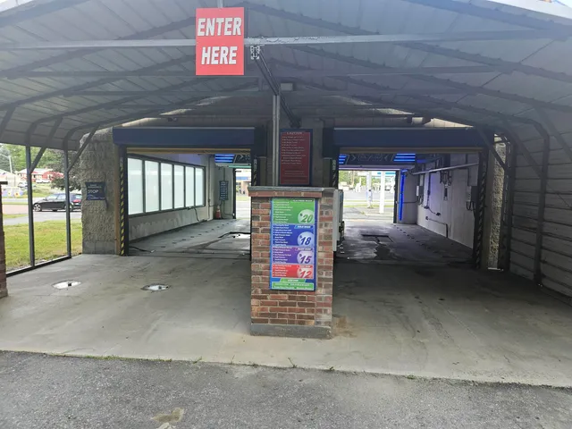 $825,000 | 1049 North Main Street, Hartford, VT 05001