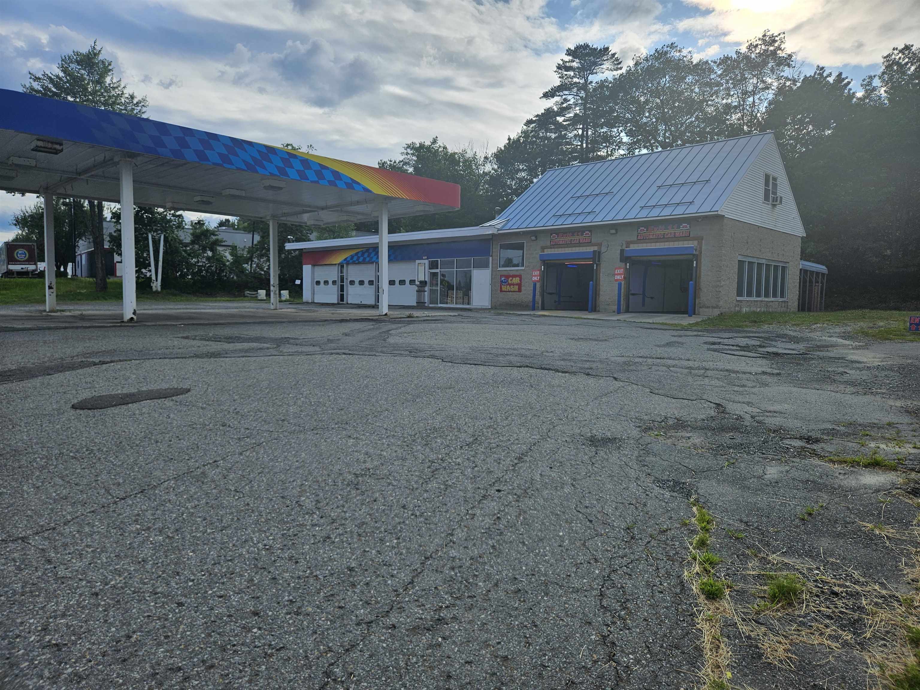 1049 North Main Street Hartford, VT 05001 - Photo 5 of 19