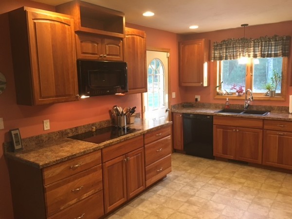 8 Lyford Road Spencer, MA 01562 - Photo 10 of 30 Gallery Image 10