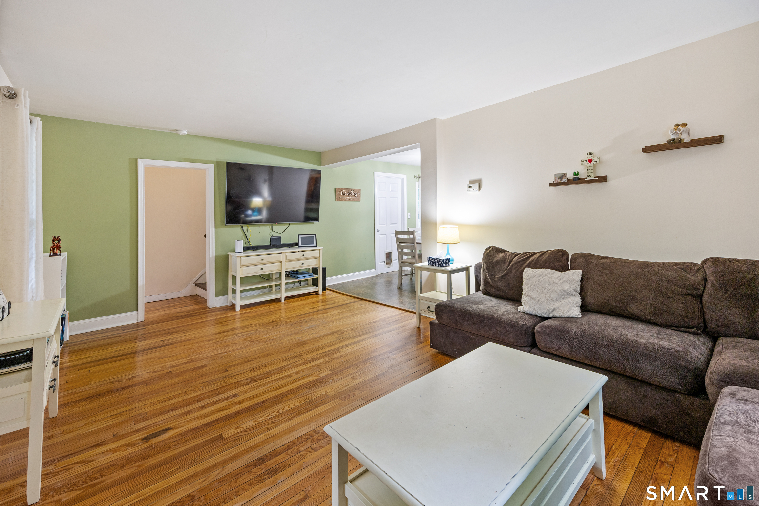 122 Chestnut Grove Road Watertown, CT 06795 - Photo 7 of 40