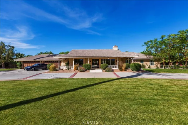 $8,000 | 49048 Croquet Court, Indio, CA 92201