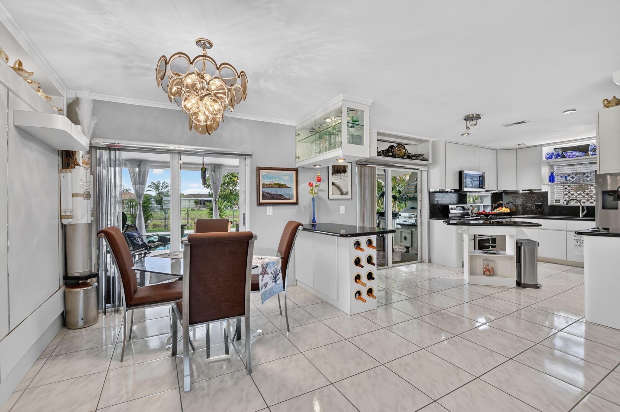 11078 Delta Circle Boca Raton, FL 33428 - Photo 8 of 43 11078 din 2