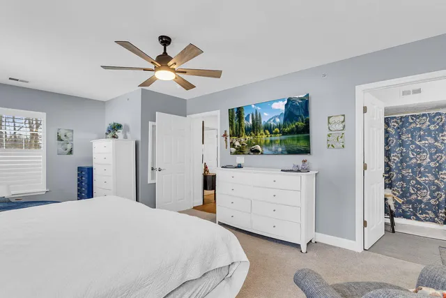 $264,900 | 783 West Barrington Circle, Jackson, MI 49203