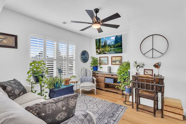 $264,900 | 783 West Barrington Circle, Jackson, MI 49203