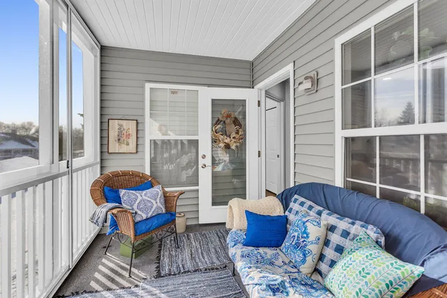 $264,900 | 783 West Barrington Circle, Jackson, MI 49203