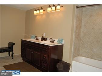 511 Old Schuylkill Road Pottstown, PA 19465 - Photo 7 of 12 Bathroom